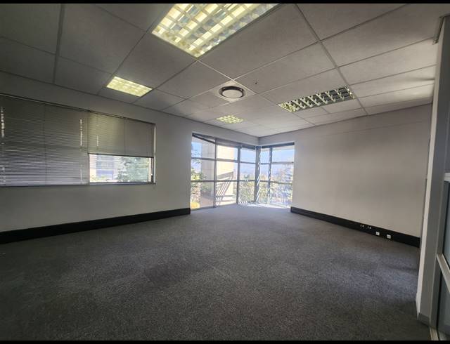 408M² OFFICE TO LET IN WOODMEAD